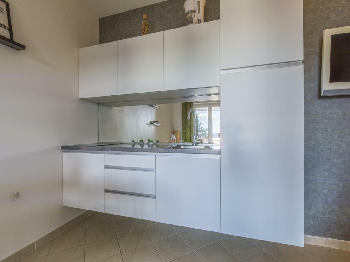 Apartment Color Green Dramalj Rom bilde